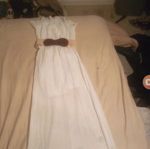 Maxi dress with belt